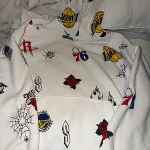 Abercrombie & Fitch White Graphic Hoodie